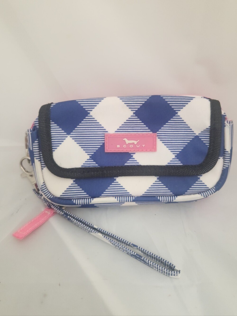SCOUT Blue & White Diamond Wristlet Wallet Good Shape!!